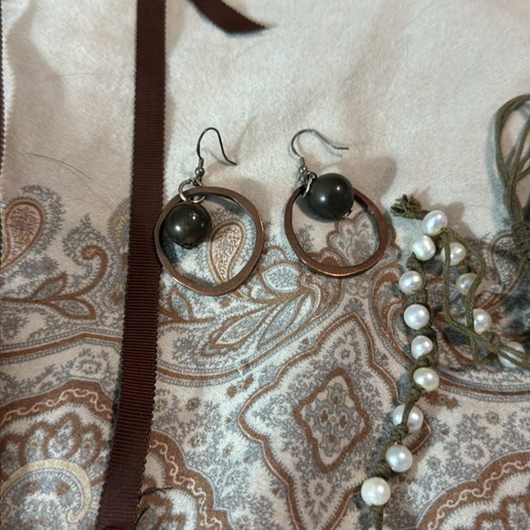 Two Jewel Kade adjustable necklaces, Pendant, and Earrings - Picture 6 of 8